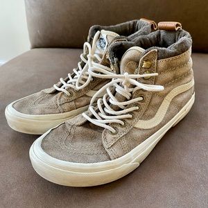 Women’s VANs high tops - size 7.5